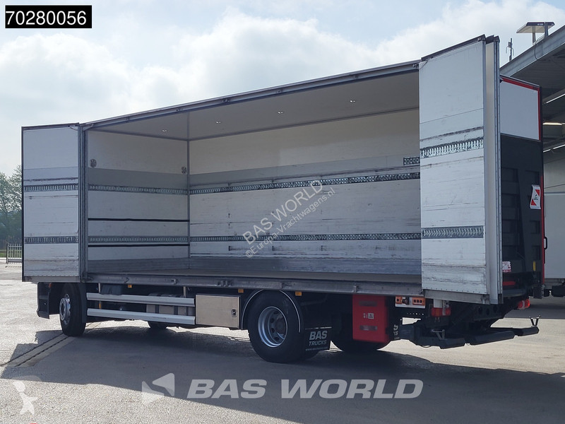 Vrachtwagen Mercedes 1827 4X2 19tonner 2000kg...