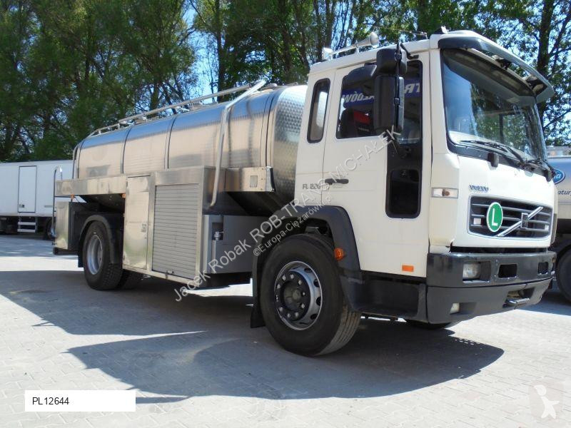 Camión Volvo FL220