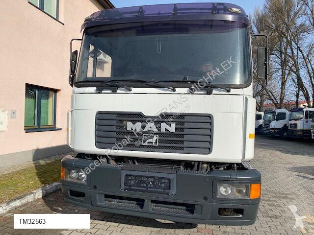 Camion MAN F 2000 /