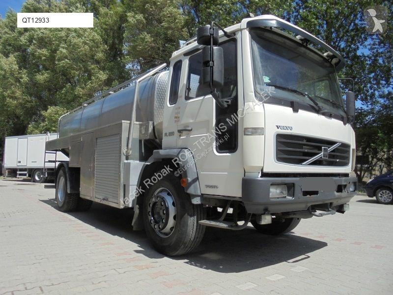 Camión Volvo FL220