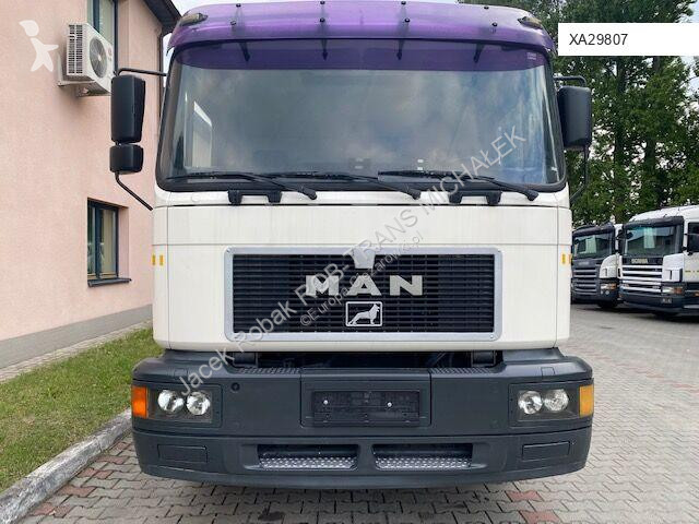 Lastbil MAN 18-264
