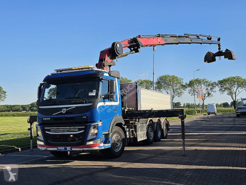 Camion plateau Volvo