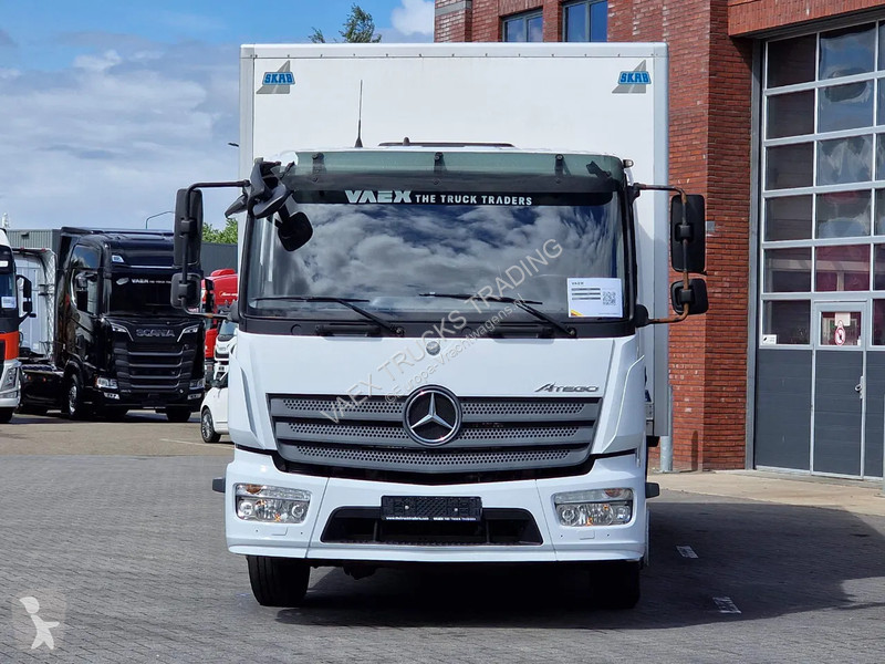 Camion Mercedes 1523 4x2 - 170 KW/230PS - Box -...