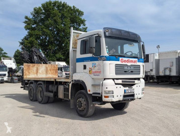 Camion grue standard MAN