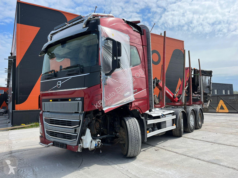 Camion Volvo 750 8x4/4 DAMAGED !