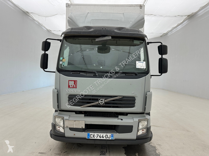Camion Volvo FL 290