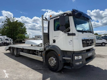 Camion dépannage MAN