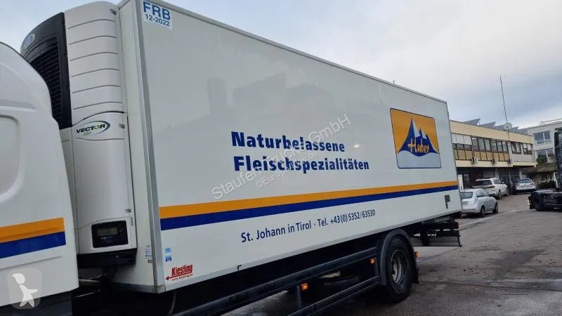 Camion Scania 360 4X2 Fleisch Rohrbahnen...