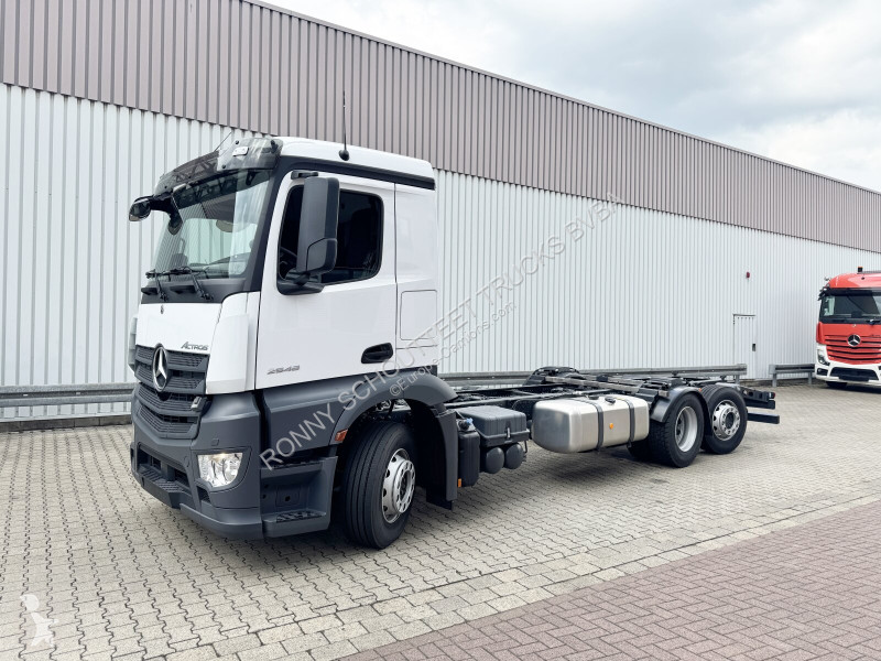 Camion Mercedes Actros 2548 L 6x2 Actros 2548 L...