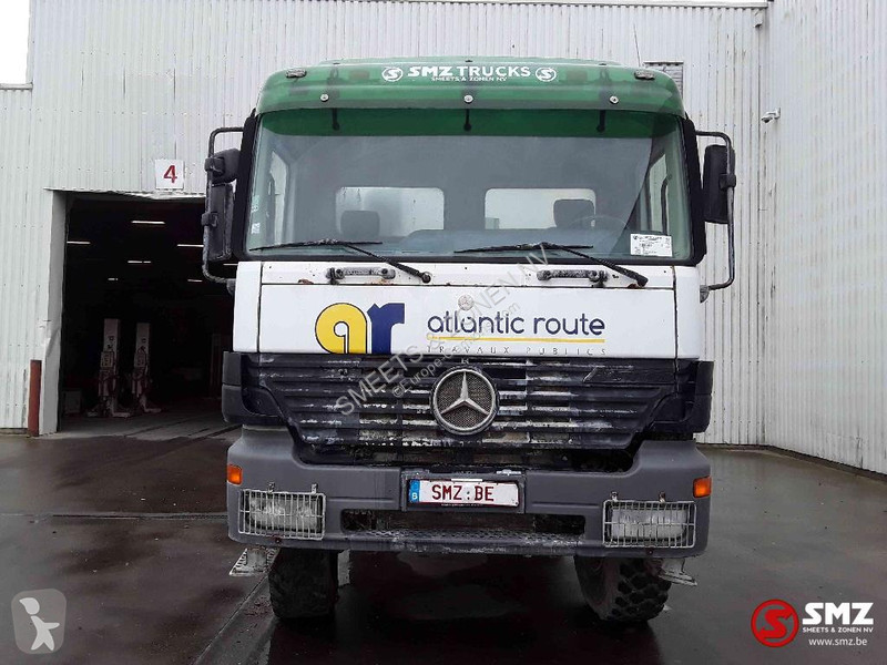 Camion Mercedes 3335 6x6 88000km manual