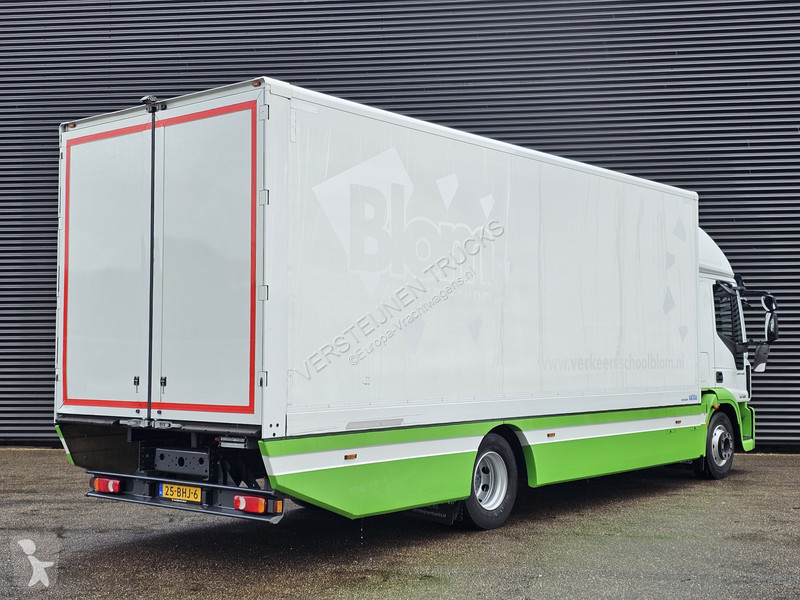 Kamion Iveco EURO CARGO 220 / LES / SCHOOL /...