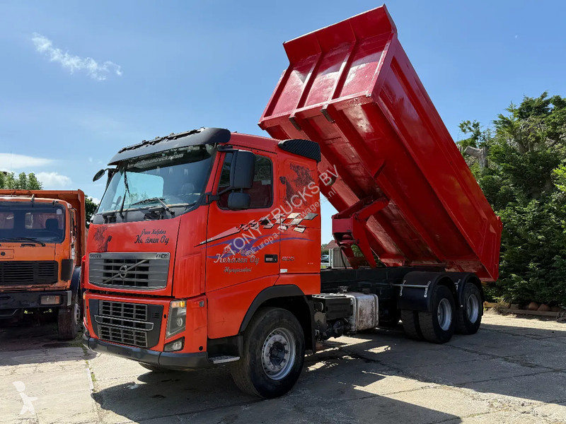 Vrachtwagen Volvo 16600 6X4 Tipper...