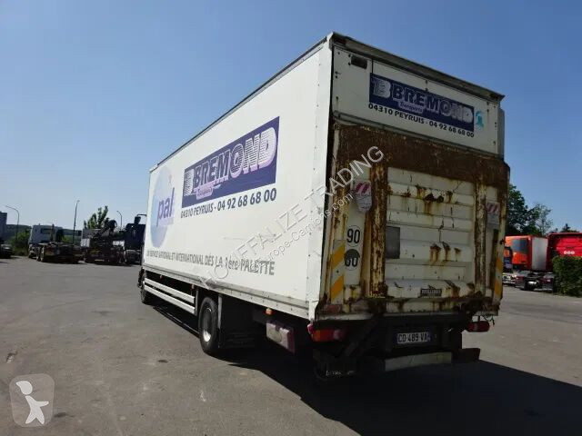 Camion Renault 270 dxi - manual gearbox / steel...
