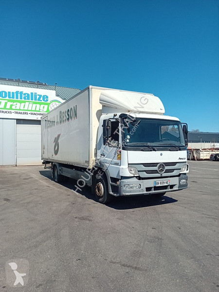 Kamion Mercedes 1222