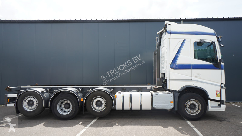 Camion Volvo FH 8X2 20 FT CONTAINER TRANSPORT...
