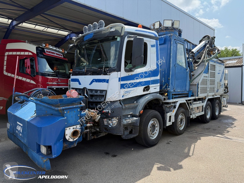 Kamion Mercedes 3242 AMV 7450D Concreetsprayer