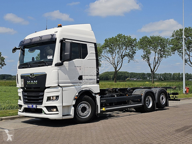 Camião MAN 26.470  TG3 6X2-4 STEERAXLE