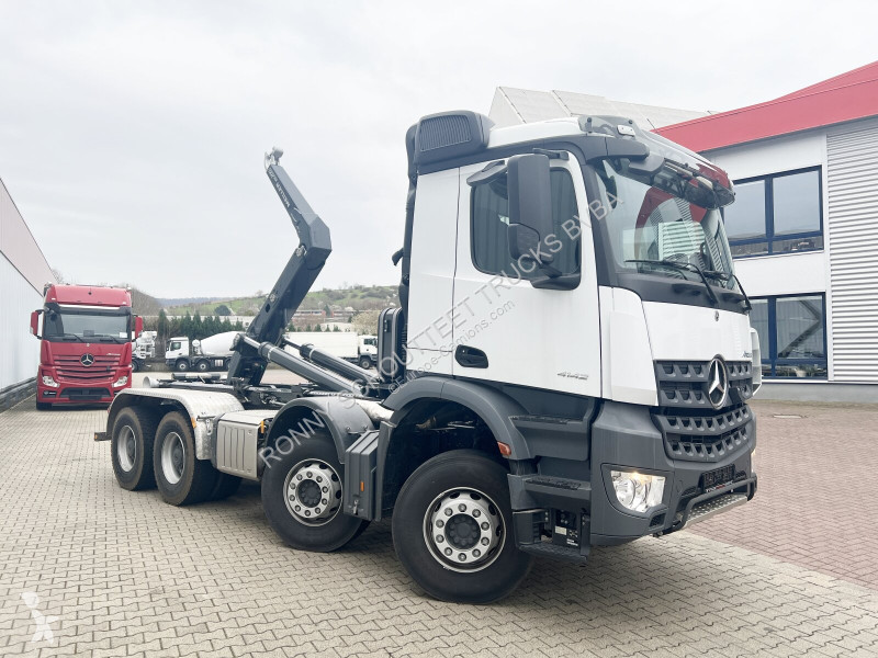 Kamion Mercedes Arocs 4142/48 8x4/4 Arocs...