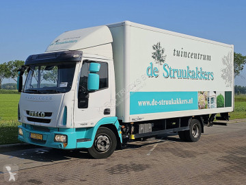 Camion fourgon Iveco