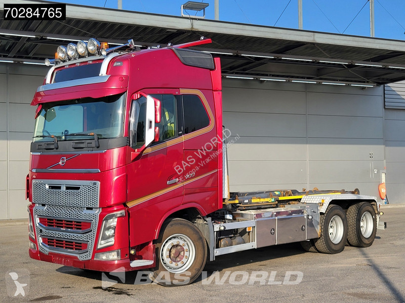 Camion Volvo 700 6X4 Full Air 20t Hook Xenon...