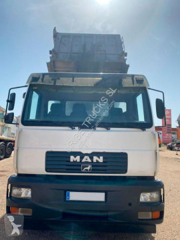 Camion benne MAN
