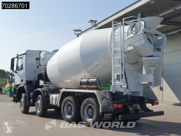 Camion béton toupie / Malaxeur Mercedes neuf