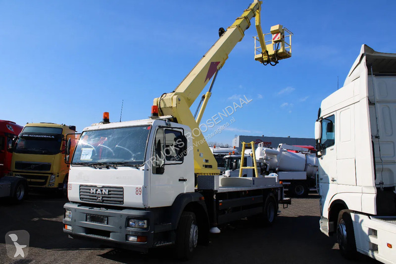 Camion MAN 17.240 + 3PERSON + MANUAL