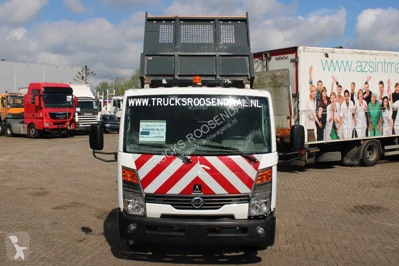 Camion Nissan 45.13 + EURO 4 + KIPPER + ANUAL