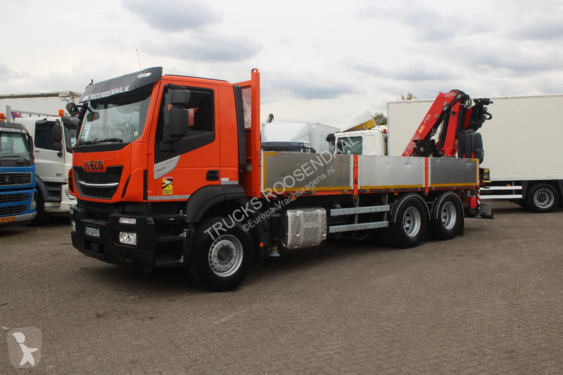 Kamion Iveco 420 + FASSI F185A.2.23 + 6X2 + REMOTE