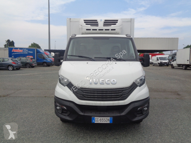 Camion Iveco DAILY 35C16