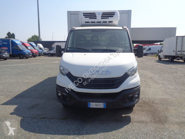 Camion Iveco DAILY 35C16