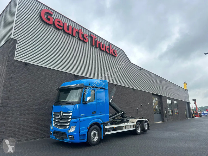 Kamion Mercedes 2545 6X2 MET HIAB MULTILIFT...