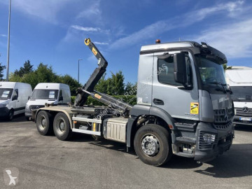Camion polybenne Mercedes