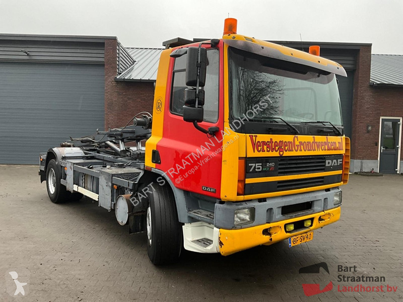 Camión DAF 75240 4x2 Euro 2 Handgeschakeld...