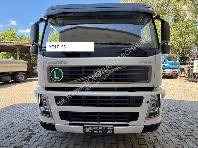 Camion Volvo FM9 300