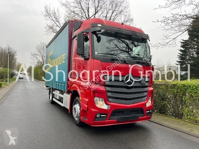 Kamion Mercedes 1845...