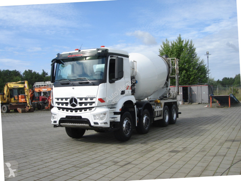 Camião Mercedes Arocs 3240 B 8x4 Betonmischer...