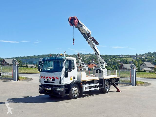 تخريم وتثقيب وتقطيع Iveco 120E22 * Bohrgerät...