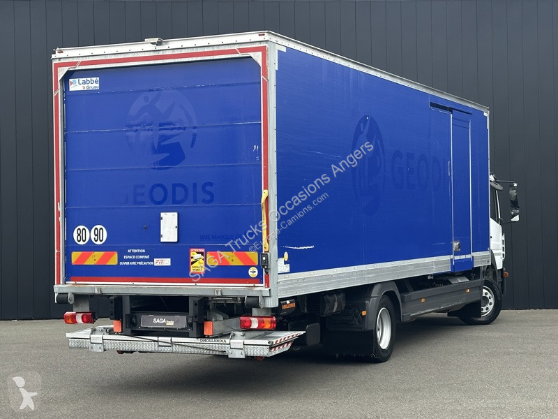 Kamion Mercedes 1218 4x2 Fourgon ClassicSpace