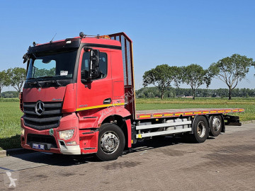 Camion plateau Mercedes
