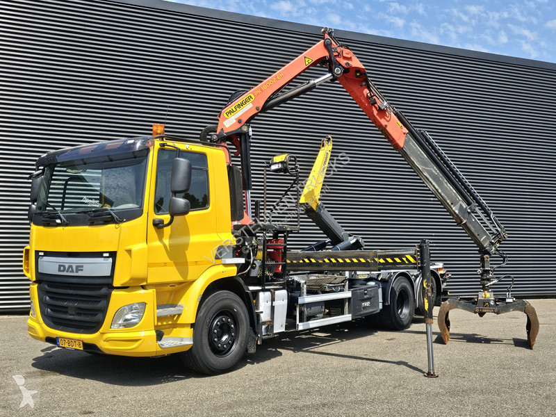 Kamion DAF 330 6x2-4 / PALFINGER CRANE + HOOKLIFT