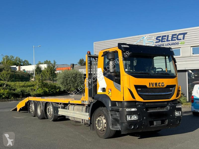 Camion Iveco 420 cv 8x2 PORTE ENGINS