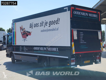 Camion fourgon Mercedes