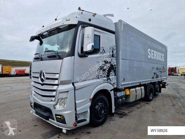 Kamion Mercedes 3
