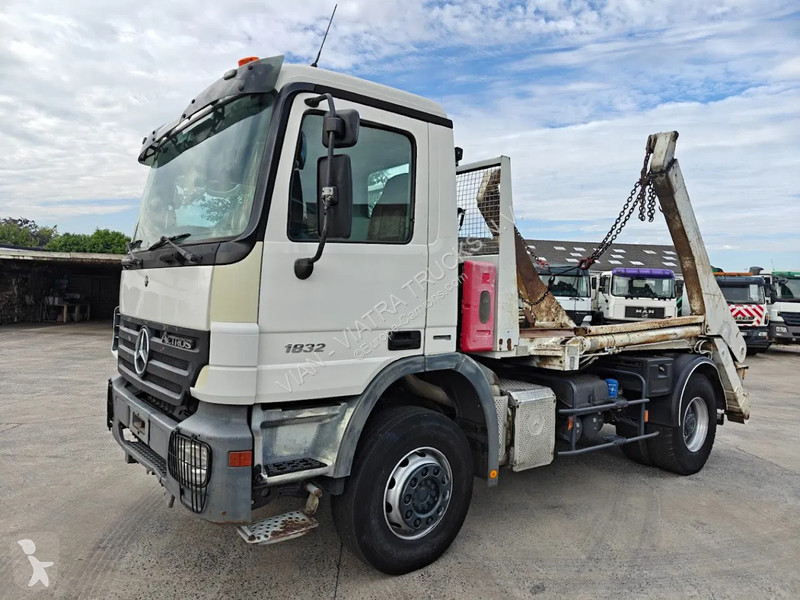 Camion Mercedes 1832 KN 4X2 Manual Steel/Steel