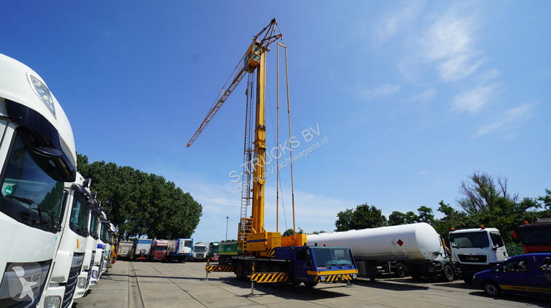 Kamion  SK3777-AT3 6X4 123.000KM