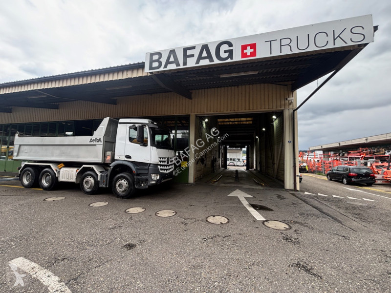 Kamion Mercedes arocs 3251