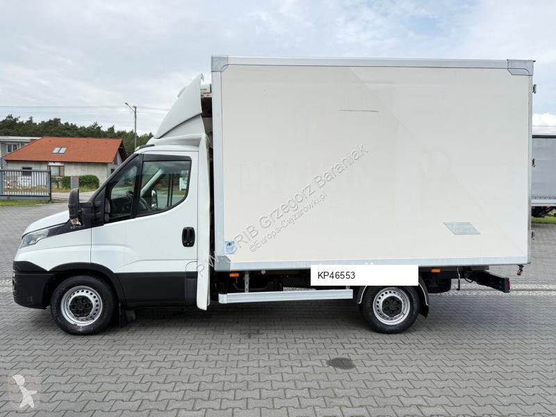 Furgoneta Iveco 35S15 3.0 Diesel Kontener 3x...