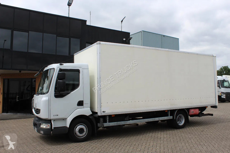 Kamion Renault 220 * EURO5 * MANUAL *