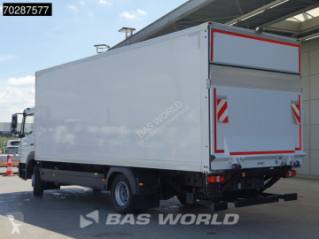 Camion fourgon Mercedes
